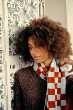CHAINS SCARF