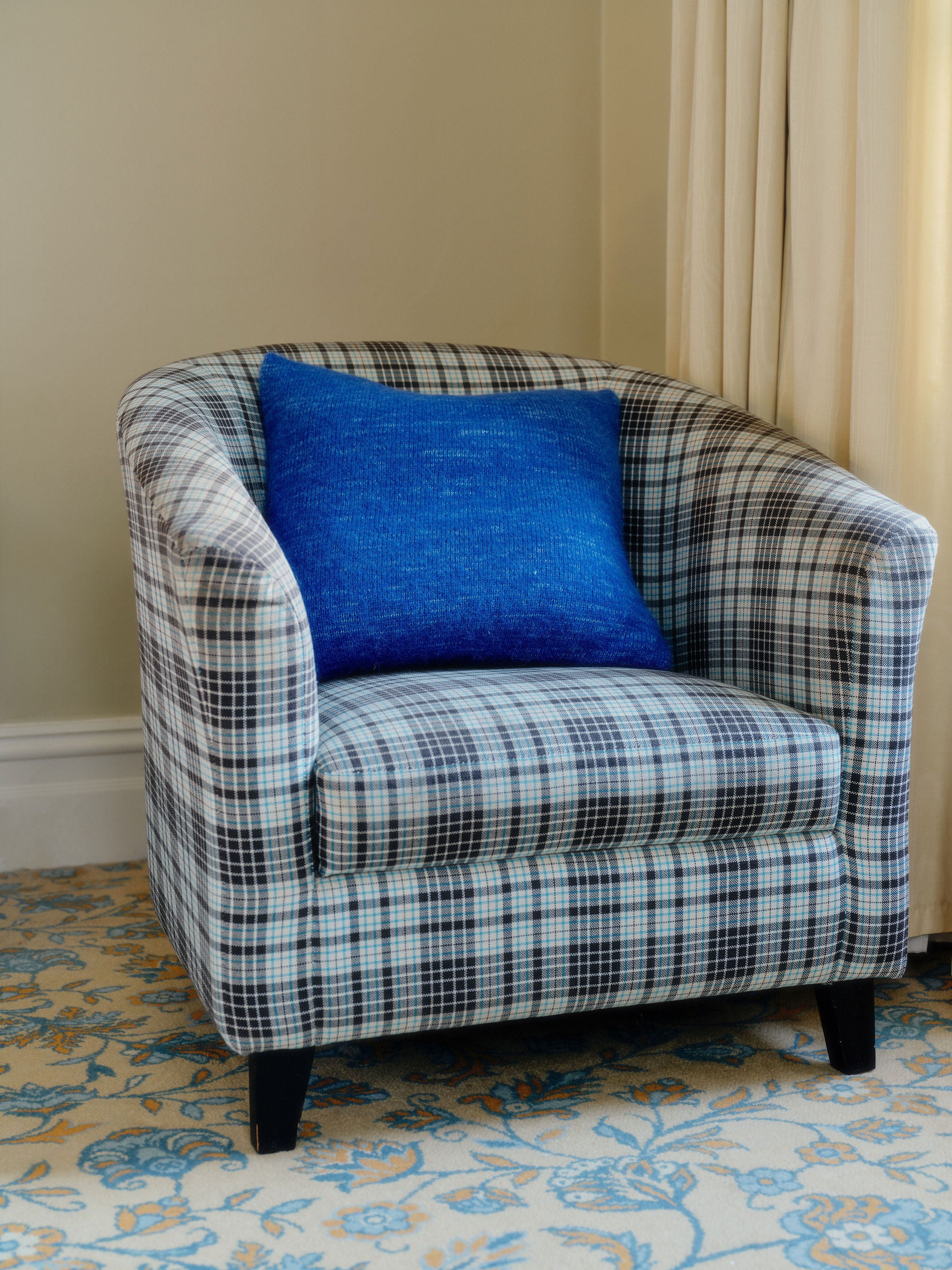 MOHAIR CUSHION