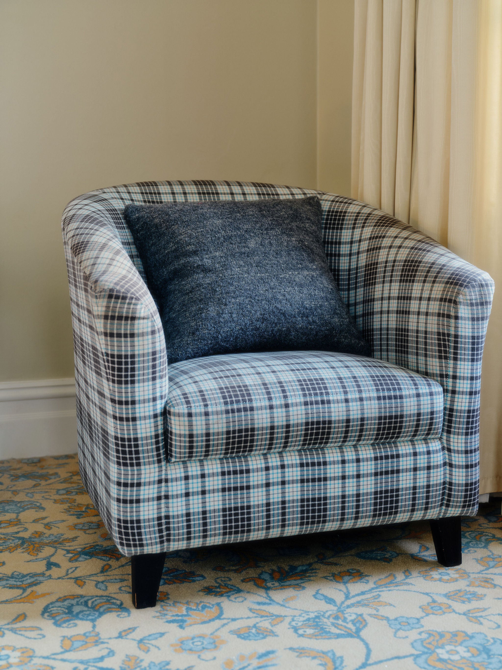 MOHAIR CUSHION